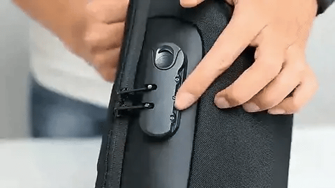 Mochila Anti-Furto com Senha USB Slim Bag